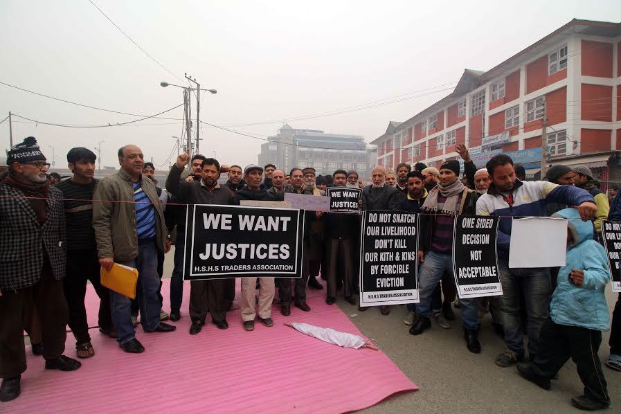 HSHS traders protests against shifting of shops